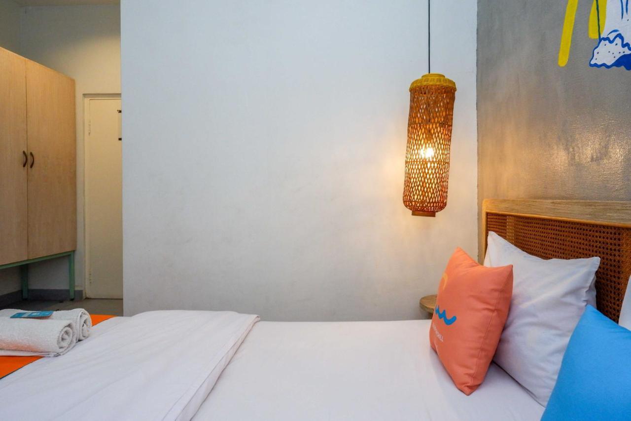 Sans Hotel Absari Yogyakarta Jarakan Exterior foto